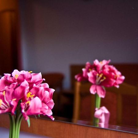 Dwor Dluzniewo Bed & Breakfast Exterior foto